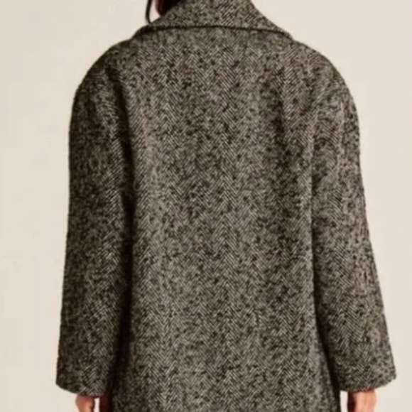 NWT Abercrombie Short Textured Coat in Black Herringbone - Picture 3 of 7